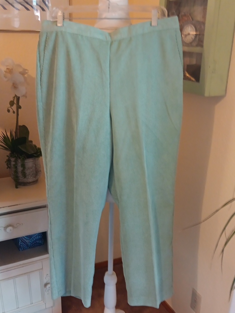 NWT Alfred Dunner Corded Pants.Soft Girl. Cruise